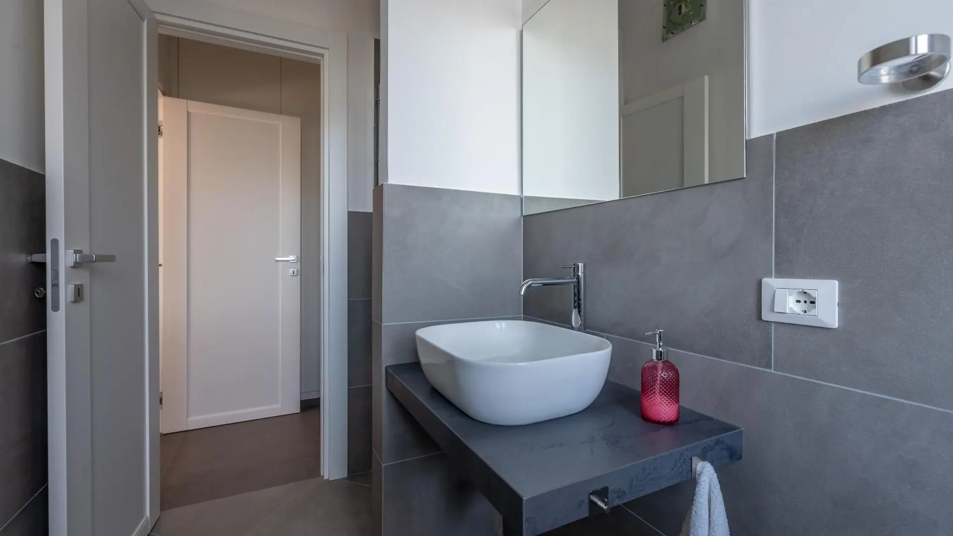 Villa Con Accesso Al Mare E Vista Mozzafiato Palermo